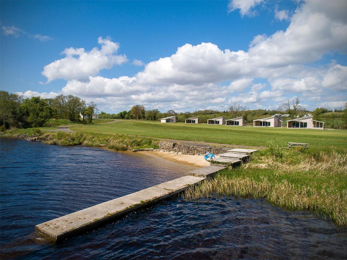 Executive Lakeside At Mullans Bay Chalet