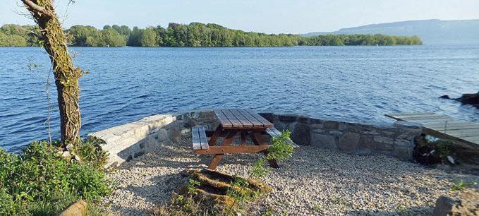 Executive Lakeside At Mullans Bay Chalet